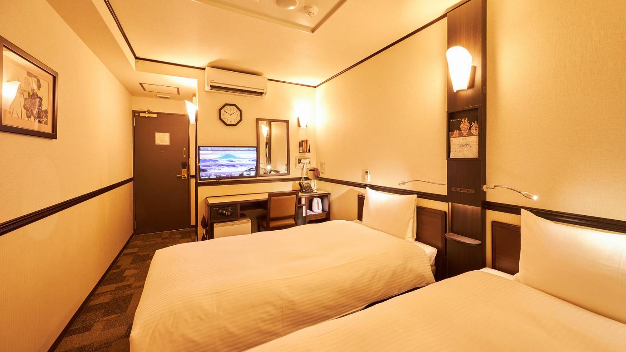Toyoko Inn Kintetsu Yokkaichi Eki Kita Guchi Room photo